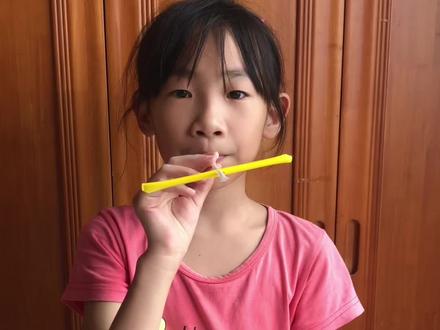 #自制玩具 #创意手工 用吸管做好 玩的竹蜻蜓 ,可以玩上一整天#记录真实生活