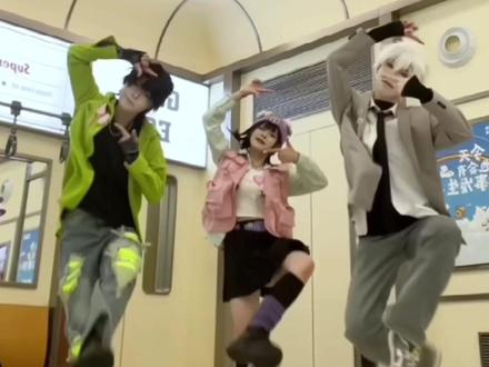 Click !!!
#乔苓 @西阴*
#陆光@填啥都可以
#程小时#时光代理人#cos