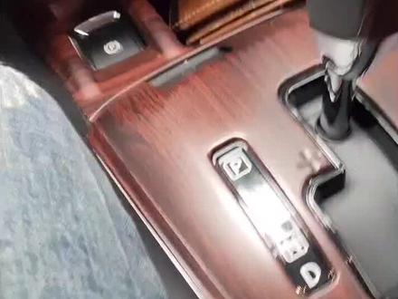 为啥车在p挡时,踩刹车变速箱噔噔噔的响!