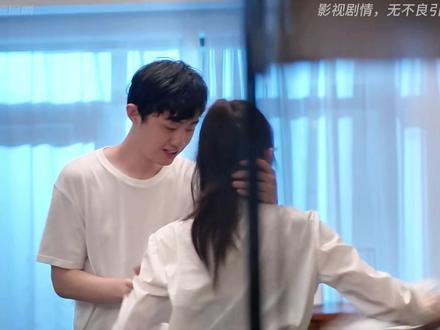太离谱,快递员一个月交29个女友。最新悬疑剧,无间罪 #电影解说