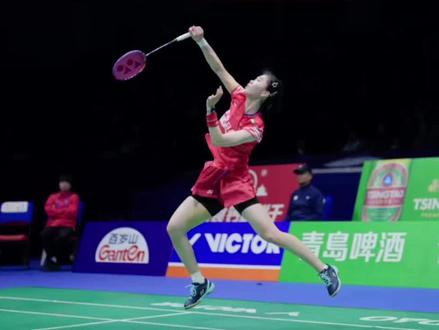 突发!多名国羽主力退赛,2026德国公开赛参赛阵容调整
2026年德国羽毛球公开赛将于2月24日至3月1日在德国米尔海姆举行。本站赛事为世界羽联超级300级别,总奖金达25万美元,历来是各路高手备战全英赛的关键练兵场。
据最新官方退赛名单显示,女单奥运冠军陈雨菲、高昉洁以及混双世界排名第二的组合蒋振邦/魏雅欣已确认退出本站比赛。
2026德国公开赛最新退赛名单(截至2月11日):
男单:拉克什亚(印度)、格姆克(丹麦)
女单:陈雨菲(中国)、高昉洁(中国)、奥原希望(日本)、碧查梦(泰国)、李文珊(加拿大)
男双:万伟聪/郑凯文(马来西亚)、莱恩/文迪(英格兰)
混双:蒋振邦/魏雅欣(中国)、德差波/苏皮萨拉(泰国)
国羽最新参赛名单如下:
男单:李诗沣、翁泓阳、陆光祖
女单:王祉怡、韩悦、韩千禧
男双:梁伟铿/王昶、陈柏阳/刘毅、黄荻/任翔宇(R7)、陈旭君/刘阳(R16)
女双:罗徐敏/鲍骊婧、李怡婧/王漪朵
混双:冯彦哲/黄东萍、郭新娃/陈芳卉、程星/张驰#羽毛球 #羽毛球比赛 #德国羽毛球公开赛 #陈雨菲 #梁王组合