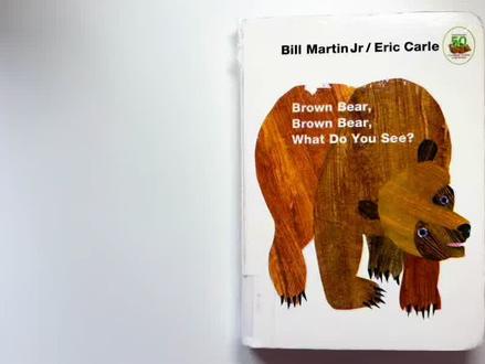 一本绘本读出6层价值,互动多,效率高! 今天一起来看经典绘本《Brown bear, brown bear, what do you see?》,我们从六个角度来解读,这本书句型重复,也特别适合和宝宝一起唱出来!适合0-4岁
#英语启蒙 #英语绘本阅读 #亲子英语 #绘本推荐 #brownbear