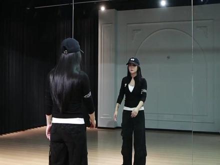 《纳斯达克摇》详细教学来咯~ #心如止水dj #纳斯达克摇 #魔菇舞蹈 #卡点舞 #舞蹈教学