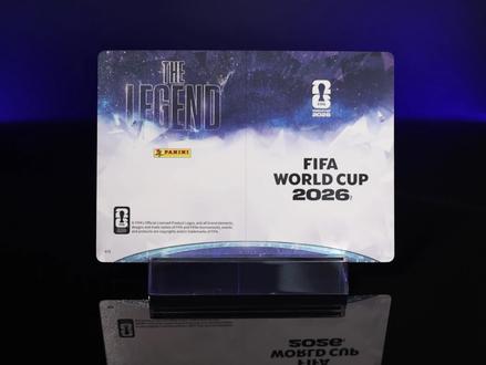 实拍展示丨2026国际足联世界杯™Panini官方足球收藏卡
这套国际足联世界杯™全明星帕尼尼收藏卡系列汇聚了众多足球巨星,即将与广大收藏爱好者见面。
卡牌融合金属镶嵌、精细烫金、立体压印、定制光刻等多种精工工艺。丰富的卡片设计捕捉了绿茵场上的激情神韵,充分满足了球迷的收藏愿望,为卡牌收藏者提供了高端且极具价值的选择。
2026国际足联世界杯™Panini官方足球收藏卡系列即将上市,敬请期待!
※ 视频仅供参考,请以实物为准
🎉 关注我!为你解锁更多新品资讯~ 🥰
🌟卡游STORE,点亮每一座YOU你的城市~🌟
#卡游 #卡游STORE #FIFAWorldCup2026 #FIFA #足球收藏卡