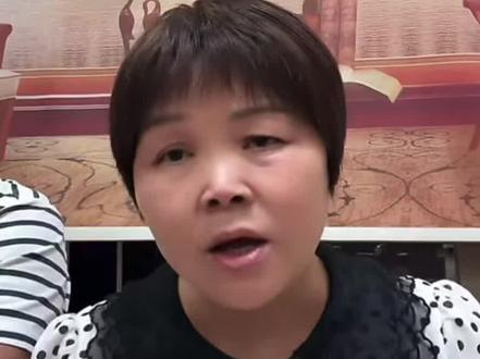初见东姐满眼胆怯,聪宝一句“妈妈好凶”,藏着多少不安全感#叶锐聪妈妈