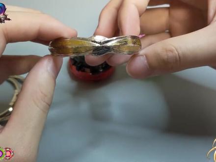 飓风战魂 冰凌圣蝶s 聚合体 陀螺 #陀螺玩具 #玩具 #童年玩具 #益智玩具 #小玩具 #指尖陀螺