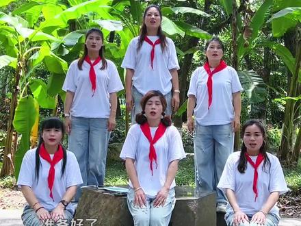 小时候的快乐是本能,长大后的快乐是本事,请允许我们当个快乐的老花朵#六一儿童节 #我们的祖国是花朵#手势舞 #简单易学 #抖音潮流舞蹈大赛