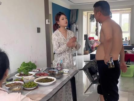 都想看我挨揍 排练花絮来了,宝贝你们查查我挨了多少下 可惜你不看王伊泽 不知道人心险恶#王伊泽 #一念之间 #情感 #剧情 #演绎