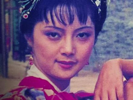 贾府被抄家,薛家为何不同生死,而是集体跑路?癸酉本石头记解析 ##红楼梦 #历史