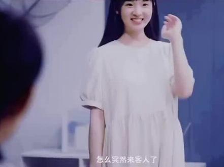 #dou来看好剧 #精彩片段 周子谦和周于北去看望傅恬,才知道原来傅恬是他粉丝,这一系列主动行为,可把周于北醋坏了~ #⻅面吧就现在氛围 #再见吧就现在