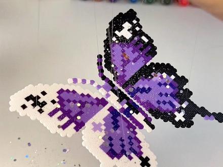 ✨拼豆傀儡蝴蝶✨指尖一勾翩翩起舞 有教程哦 拼豆新玩法🎊谁还没个隐藏技能!#我染上了拼豆 #没点艺术细胞刷不到 #手工diy #艺术种草计划 #抖音精选app 蝴蝶拼豆图纸来源@寻春江山 @illo_0 老师哦!