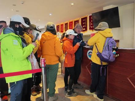 最新门票人流消息 最新的环山徒步门票售票信息#西赞旅游