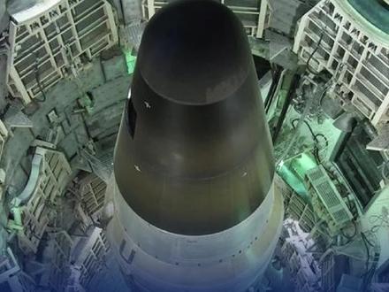 美国突然公布核弹数量 背后有何用意? #美国 #核武器 #核裁军 #军事快评 #核武库