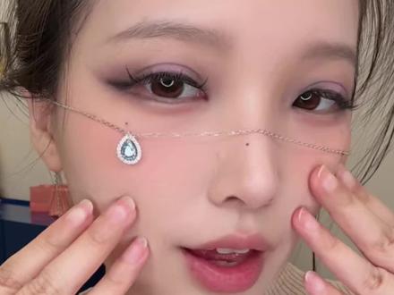 比心疼先来的是你送的#范琦蓝眼泪 ,寓意漂亮的眼睛只流幸福的眼泪#范琦项链 #恋爱戴范琦 #比520先来的是 #这个项链我好喜欢