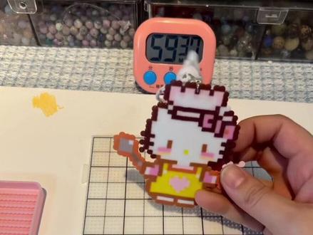 超级好玩的拼豆DIY ,你确定不来吗?#diy手工制作 #没点艺术细胞刷不到 #一般人不告诉他 #拼豆#拼豆教程