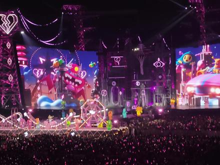 汪苏泷2025-2026跨年去见你完整版
长达六分钟烟花,眼球直接赚足了#汪苏泷跨年演唱会 #汪苏泷广州演唱会 #汪苏泷 #汪苏泷去见你 @抖音小助手 @抖音创作小助手 @DOU+上热门 #百亿流量扶持 @汪苏泷