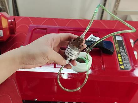 现场实测,高精准高密度静音油泵的静音效果 #吉林优佳特新能源 #驻车柴暖加热器 #汽车柴暖 #油泵 #柴暖油泵