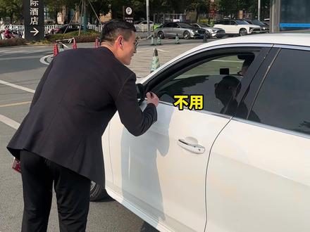 有在赣州做电商的大哥吗,你们月收入多少#街头采访 #街头采访豪车车主