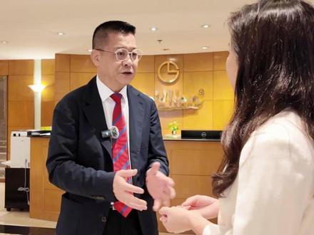 入局斯诺克,签约吴宜泽,金利来为何从服装品牌跨界体育赛道?来听一听掌门人曾智明谈“老品牌如何做出新风尚”。 #客商访谈 #吴宜泽 #金利来