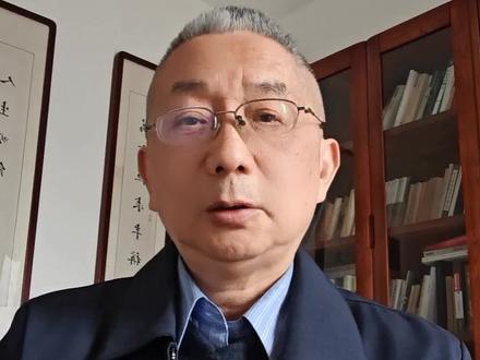 再不疯狂就晚了 春节期间,江苏常州的徐先生骑摩托带着78岁的妈妈,远赴千里之外的永州,圆了妈妈的梦想。老了更要疯狂,再不疯狂真的就晚了!您说是不是?#永州#湘超#常州#老人#梦想