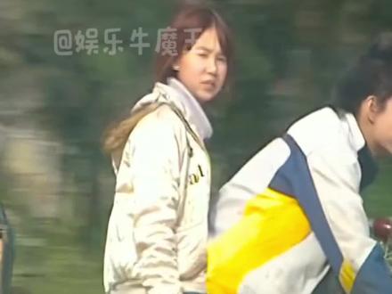 谭谈交通的电动车情侣,原来那个车是女孩改装的#谭谈交通 #电动车情侣 #万万想不到
