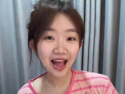 就吃就喝没钱就赊 #可爱女孩 #模特 #就吃就喝没钱就赊