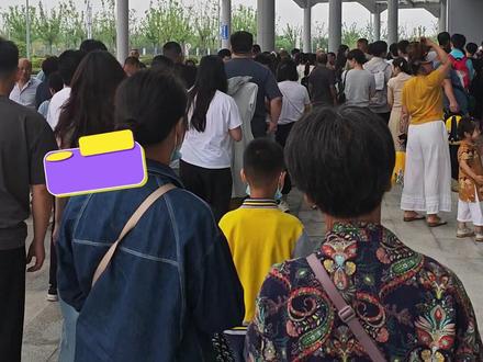 #亳州机场 #点赞 近400名市民走进机场 抢先体验登机全流程(记者:杜文栋 张晴 编审:吴淼)
