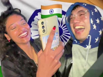 印度神曲唱到印度朋友头发都笑起飞了 在车上放《我在东北玩泥巴》,后排的两个印度女生直接笑崩🤣 这应该是全网最费头发的印度神曲了!印度妹子听了头发都飞起来了!
PS:上次教我唱阿k苦力的那个印度妹子,今天我成功复仇了!
#我在东北玩泥巴 # #tunaktunaktun #印度神曲 #文化冲突 #搞笑日常