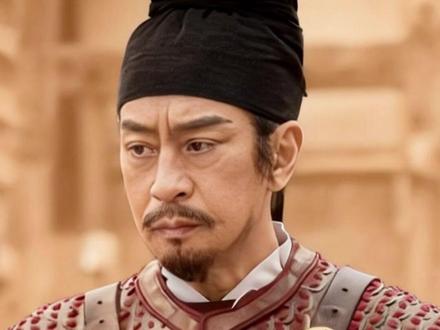 五代少有的贤主后周开国皇帝郭威,铁血夺权,却以仁政安天下 跟着《太平年》学习历史知识,解锁历史人物后周世祖郭威。五代后周开国皇帝郭威,行伍出身,辅后汉建功遭忌后起兵建后周。他革弊政、轻徭薄赋,以仁政治国,是五代少有的贤君。《太平年》中,后周崛起为钱弘俶治吴越的北境屏障,钱弘俶奉其正朔保境安民。郭威在位三年病逝,传位郭荣,铁血藏仁心,为乱世治世之光。