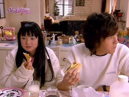 嘴角都笑酸了,直树的反侦查式心动,越在意就越掩饰#林依晨 #郑元畅 #恶作剧之吻 #汪东城 #那些年追过的剧