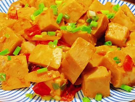 香芋这样做真好吃,比红烧肉受欢迎,过节拿它来招待客人,超解馋#抖音美食创作人 #跟着抖音学做菜 #家常菜