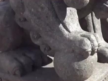 每天一个冷知识:石狮子嘴里的球是怎么放进去的?#石狮子嘴里的球是怎么放进去的#石雕石狮子 #冷知识