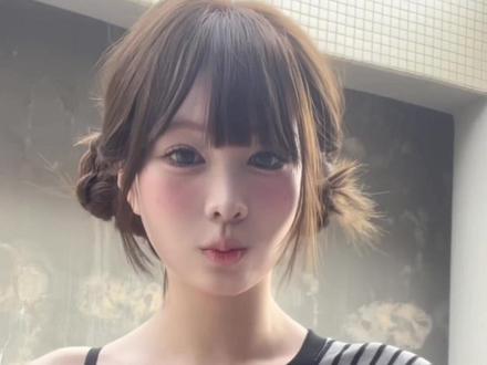 来咯~宁宁感双丸子头 #元气 #萌物 #发型教程