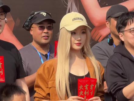 何许仁野开机大吉!爆爆爆!!!@晋宜JINY #张晋宜#开机大吉