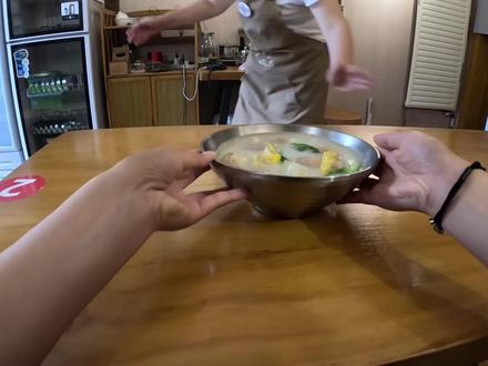 探索处理鱼获的100种方式。第十五种,鱼获换海胆馄饨。#原来钓鱼才是抖音运动顶流 #鱼换万物 #鱼换万物搞笑时刻 #2023dou来钓鱼 #钓鱼的乐趣只有钓鱼人懂