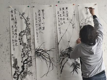 知非国画教学视频系列——写意四条屏梅兰竹菊的构图及画法