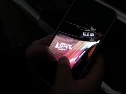 最近超火的Love迎宾灯,你装了吗?#奔驰 #车门迎宾灯