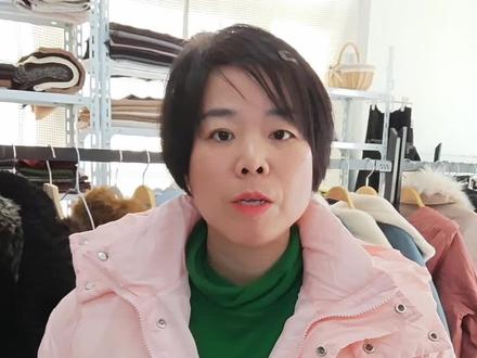 #热门话题 “酸黄瓜”事件后,闫学晶又出来直播了