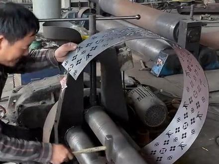 寒风凛冽的冬天,你们用什么方式烤火呢?今天花了60圆动手做了一个驴牌烤炉, 氛围感直接拉满❤️!#篝火炉 #驴牌 #激光雕刻 #冬日取暖