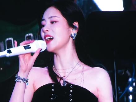 张碧晨 Interstellar! 好爽的现场#微博大眼音乐节 @张碧晨Diamond