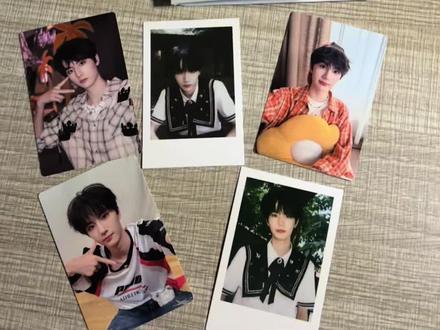 自拍界来了个天才#李煜东#肆意少年突围小卡 #周边