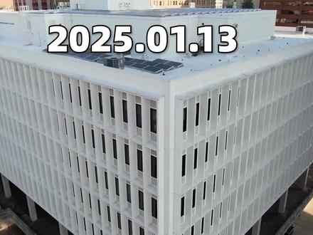 被行业老大往死里告,是个什么感受?影石告诉你 2015 年,影石(Insta360)成立,最初专注全景相机和运动相机,而此时,运动相机行业鼻祖GoPro已经在纳斯达克上市一年了,彼时双方体量相差几十倍。然而,短短十年,影石不仅已经拓展到了无人机领域,还实现了上市、市值1200亿,几乎追上曾经的行业霸主 GoPro。
就在它快速追赶的过程中,2024 年 4 月,GoPro 将影石告上美国 337 法庭,影石只有 20 天时间应诉。经过 15 个月的较量,2025 年7月,裁结果出炉:影石大获全胜。
GoPro 为什么要起诉?影石又是如何应对并最终胜出的?这次胜利又意味着什么?今天,我们就来聊聊这背后的故事。
#insta360影石 #gopro #osmo360 #贸易战 #影石无人机