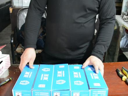 防盗门万能压把把手的安装