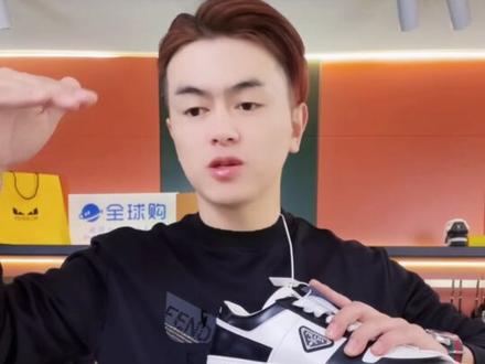 普拉达新款皮鞋,熊猫配色,百搭经典,价格很香!!! #普拉达parda #好鞋推荐 #国际大牌