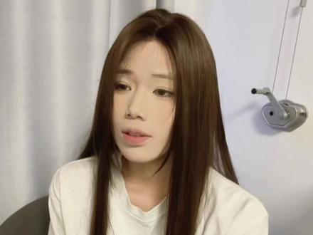 “妹妹总说自己不会做饭” 饿了就吃饭 困了就睡觉
关灯是什么意思?
内容来源@Yyyyy
#无错冰之歌 #无错zt #gl