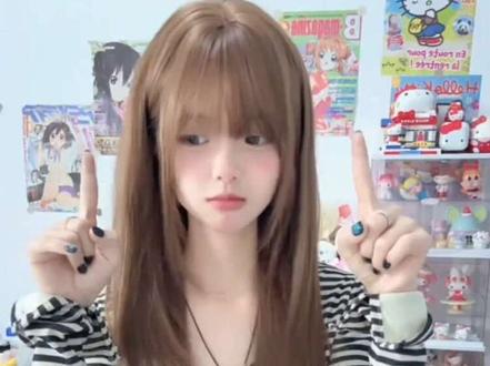 #理想女友 #甜妹统治世界🎀 #手势卡点 @伤心小云吞 @单调十九19 太家好我是小云吞