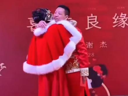 聂维定成了打工人的天花板了,逆袭之路完美,娶得美人归,他的贵人是谁?和#老廖 有一拼,胜过老廖,#工厂之王 #聂维定 ##聂维定婚礼 恭喜恭喜! #阳光8点