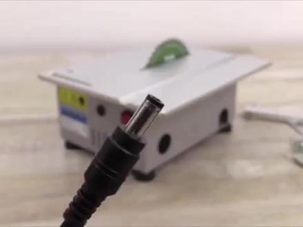 匠心分享:木工DIY的超级迷你多功能小锯台。#木工 #木工工具