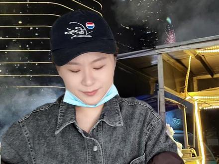 就很容易被这些行为感动 #剧情演绎 #一人分饰多角色 #治愈瞬间