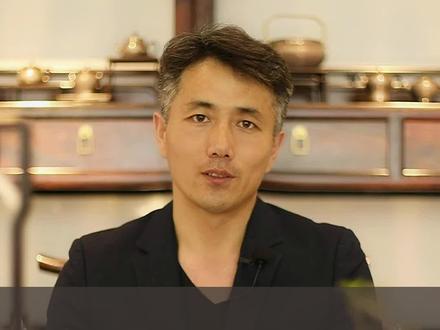 漆和漆有时候是不一样的,每个人都问起一次,大漆有毒吗?你把它当油漆了吗? #大漆 #银壶 #老薛讲银壶